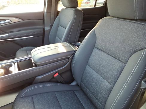 New 2026 Chevrolet Traverse LT w/ Midnight/Sport Edition image 5