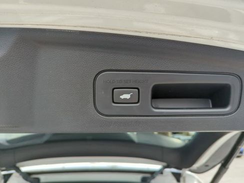 Used 2023 Acura MDX Advance image 32