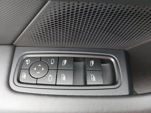 Certified 2025 Porsche Taycan RWD image 30
