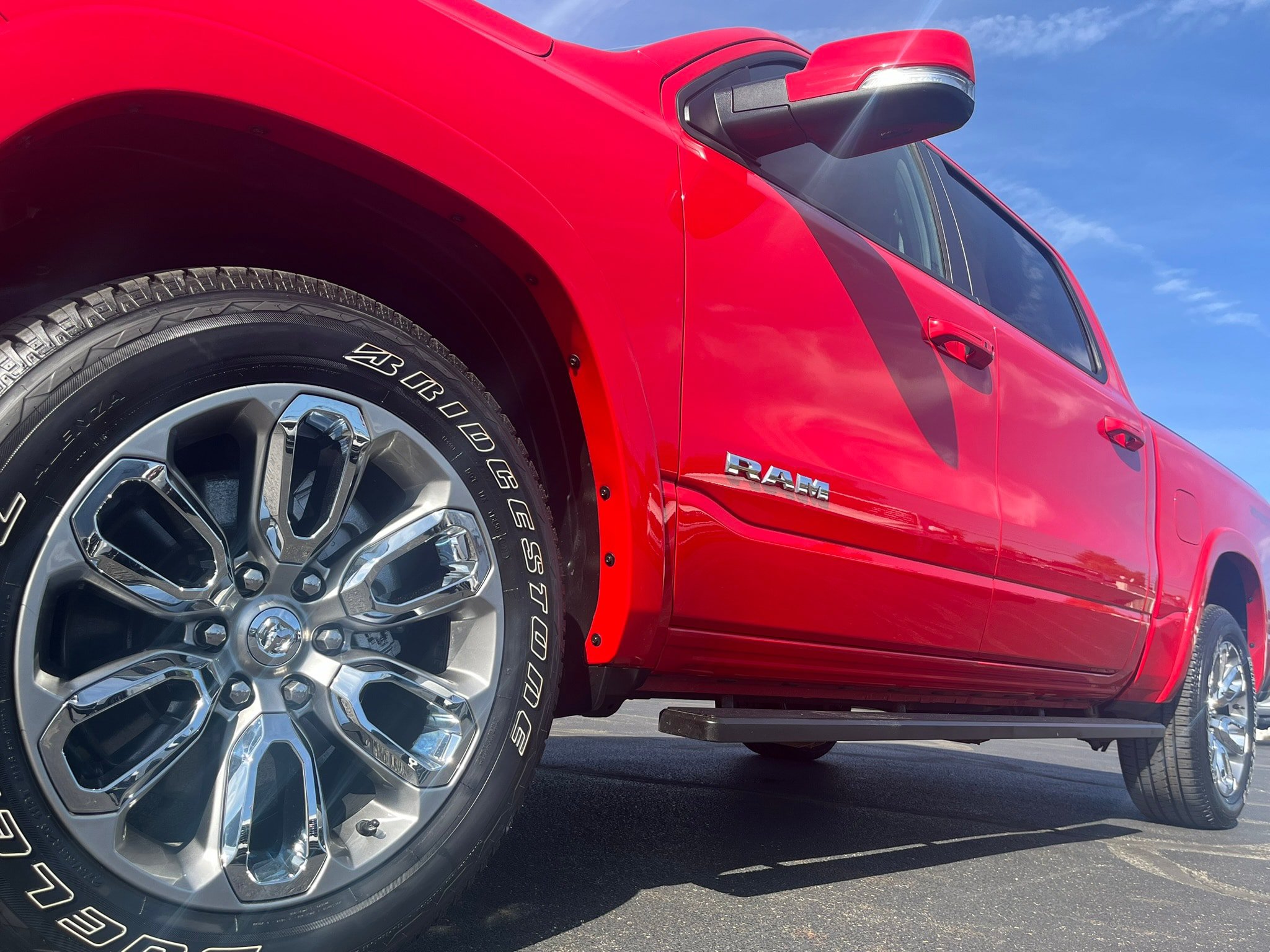 Used 2021 RAM 1500 Laramie w/ Sport Appearance Package AWD/4WD image 4