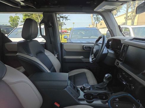 Used 2023 Ford Bronco Wildtrak AWD/4WD image 10