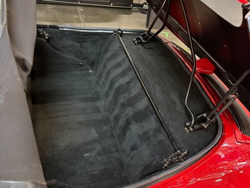 Used 1989 Porsche 911 Carrera RWD image 11