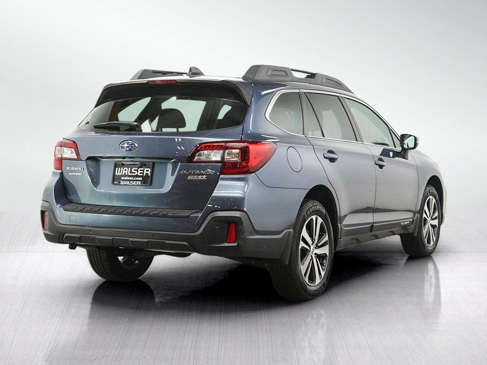Used 2018 Subaru Outback 2.5i Limited AWD/4WD image 5