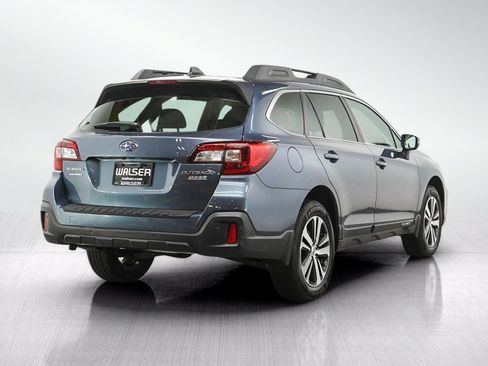 Used 2018 Subaru Outback 2.5i Limited AWD/4WD image 5