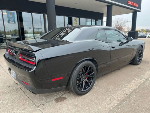 Used 2016 Dodge Challenger SRT Hellcat image 8