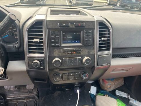 Used 2017 Ford F150 XLT AWD/4WD image 11