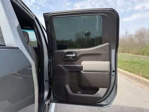 Used 2020 Chevrolet Silverado 1500 LTZ image 28