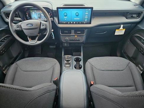 New 2025 Ford Maverick XL image 15