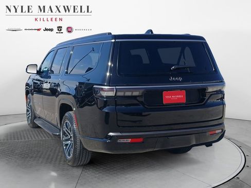 New 2026 Jeep Grand Wagoneer L 2WD image 14