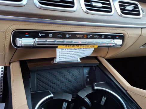 New 2026 Mercedes-Benz GLS 450 4MATIC image 19