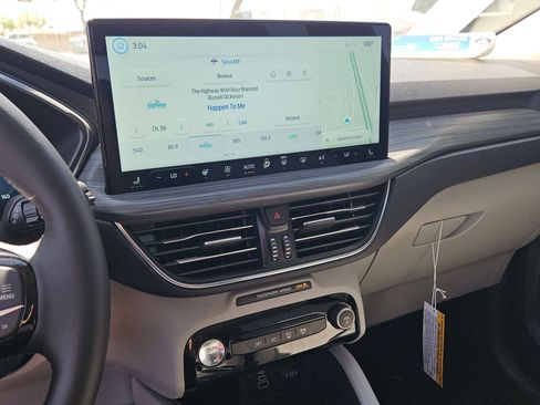 New 2025 Ford Escape SE w/ PHEV Premium Package image 11