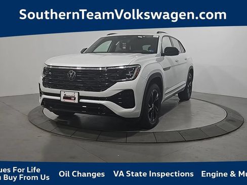 New 2026 Volkswagen Atlas Cross Sport SEL R-Line AWD/4WD image 1