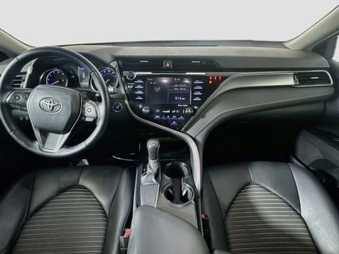 Used 2020 Toyota Camry SE w/ Audio Package FWD image 24