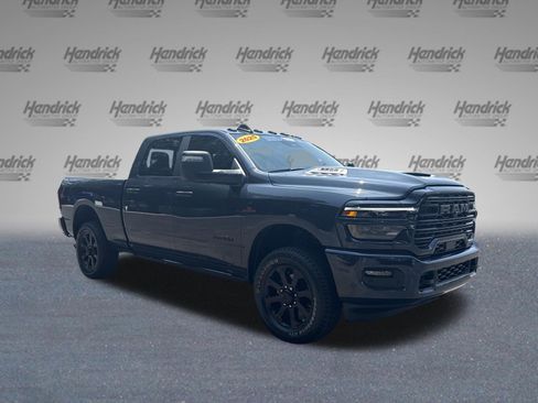 Used 2025 RAM 2500 Laramie AWD/4WD image 2