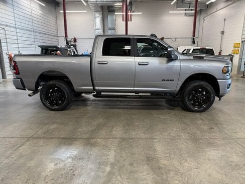 Certified 2024 RAM 2500 Big Horn w/ Night Edition AWD/4WD image 6