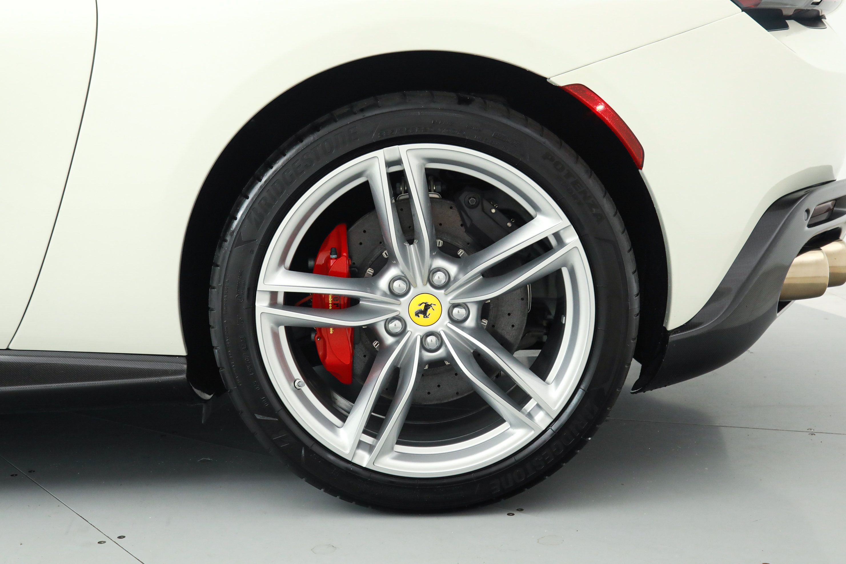 Certified 2024 Ferrari Roma RWD image 37