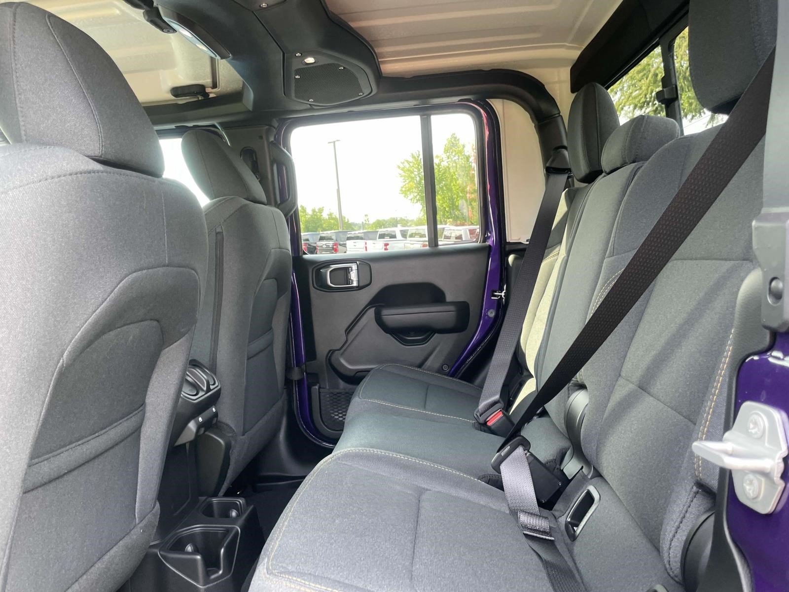 Used 2026 Jeep Gladiator Sport AWD/4WD image 9