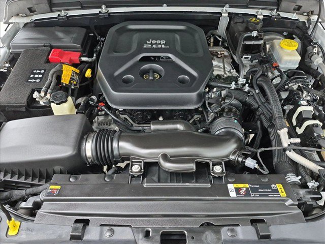 Used 2022 Jeep Wrangler Unlimited Sahara AWD/4WD image 21