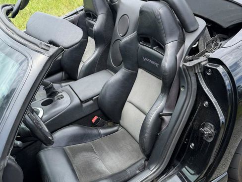 Used 2003 Dodge Viper SRT-10 RWD image 21