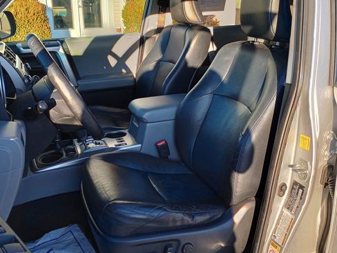 Used 2011 Toyota 4Runner SR5 image 16