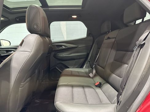 Used 2021 Chevrolet TrailBlazer RS w/ Sun and Liftgate Package AWD/4WD image 14