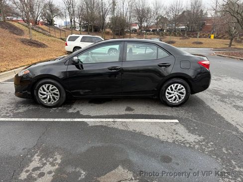 Used 2018 Toyota Corolla LE image 6
