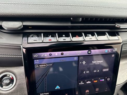 Used 2024 Jeep Grand Cherokee L Limited image 35