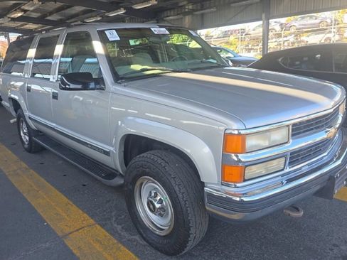 Used 1997 Chevrolet Suburban 2500 w/ Preferred Equipment Group 2 AWD/4WD image 2