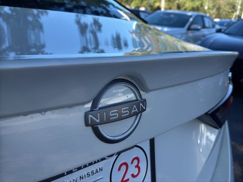 New 2025 Nissan Sentra SR image 13