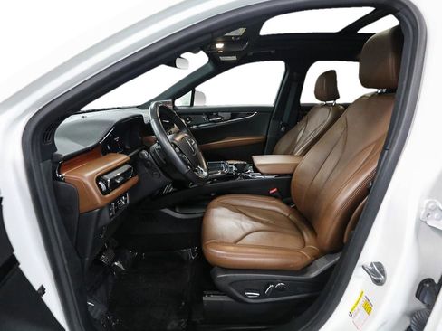 Used 2023 Lincoln Nautilus Reserve w/ Equipment Group 201A AWD/4WD image 13