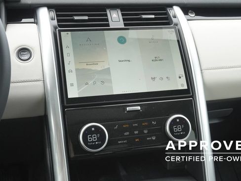 Used 2025 Land Rover Discovery S AWD/4WD image 15