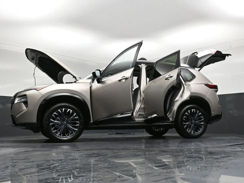 New 2026 Nissan Rogue Platinum w/ Platinum Premium Package image 40