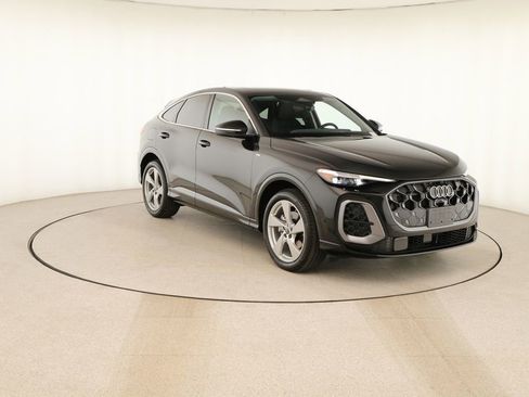 New 2025 Audi Q5 Prestige image 10