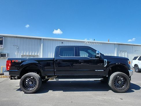 Used 2022 Ford F250 Lariat w/ Lariat Ultimate Package AWD/4WD image 6