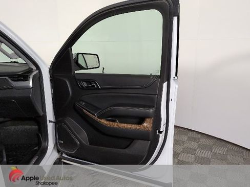 Used 2016 Chevrolet Suburban LTZ image 53