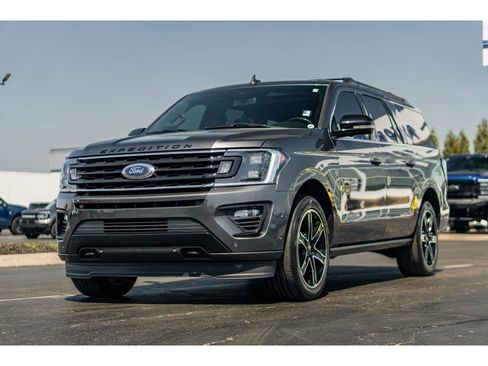 Used 2021 Ford Expedition Max Limited image 2