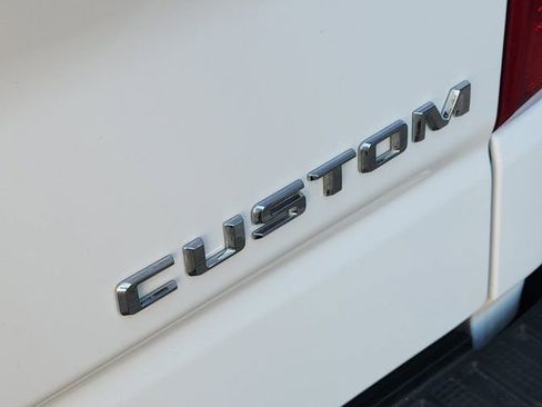 Used 2023 Chevrolet Silverado 1500 Custom image 10