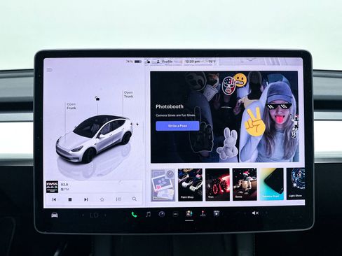 Used 2022 Tesla Model Y Performance AWD/4WD image 25