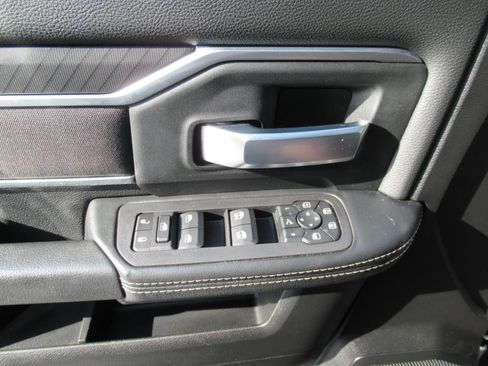 Used 2025 RAM 2500 Big Horn AWD/4WD image 21