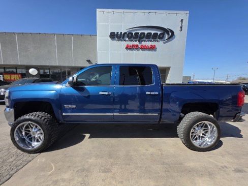 Used 2018 Chevrolet Silverado 1500 LTZ w/ Texas Edition image 9