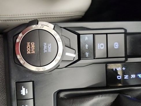 Certified 2025 Toyota Tacoma Limited image 80