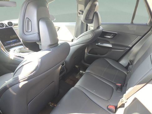 Certified 2025 Mercedes-Benz GLC 300 image 7