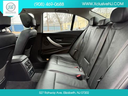 Used 2018 BMW 320i xDrive Sedan w/ Premium Package image 26