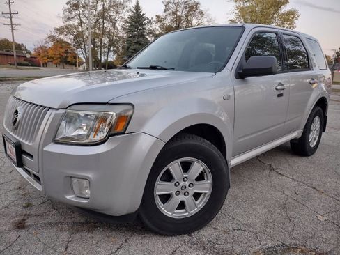 Used 2009 Mercury Mariner 4WD image 1