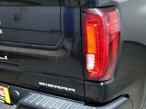 Certified 2021 GMC Sierra 1500 Denali w/ Denali Ultimate Package AWD/4WD image 17