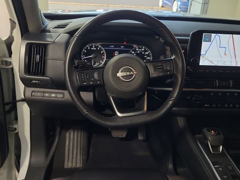 Used 2023 Nissan Pathfinder SL w/ SL Premium Package FWD image 14