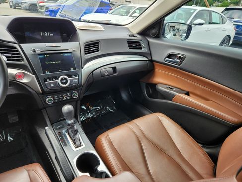 Used 2019 Acura ILX FWD image 14
