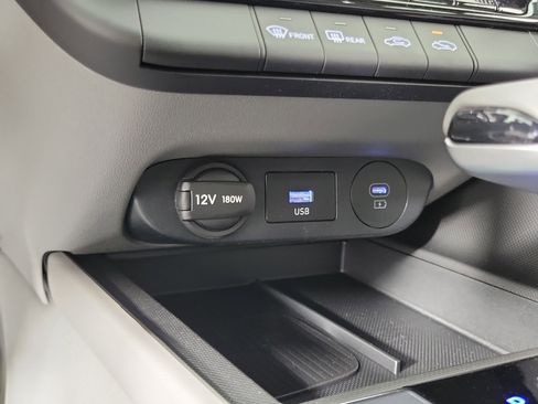 New 2025 Hyundai Elantra SEL w/ Cargo Package image 18