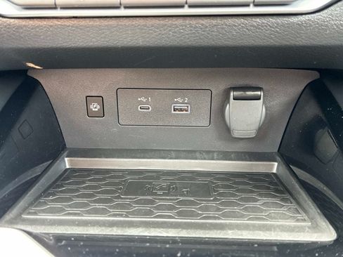 Certified 2024 Nissan Altima 2.5 SV w/ SV Premium Package AWD/4WD image 32