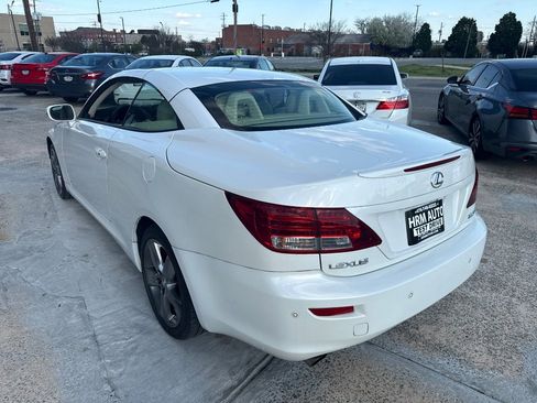 Used 2010 Lexus IS 250C image 3
